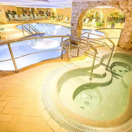 Four Seasons Country Club 4*