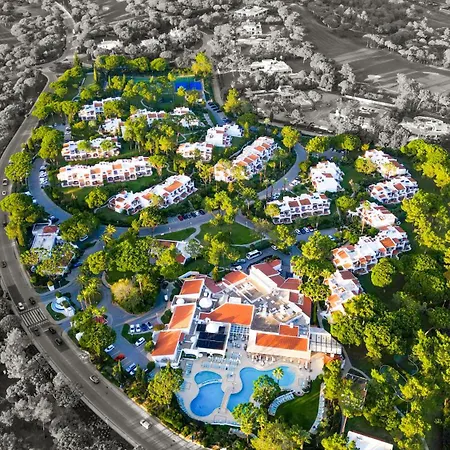 Four Seasons Country Club Semesteranläggning (resort) 4*