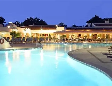 Θέρετρο Four Seasons Country Club 4*