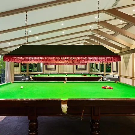 Four Seasons Country Club Resort