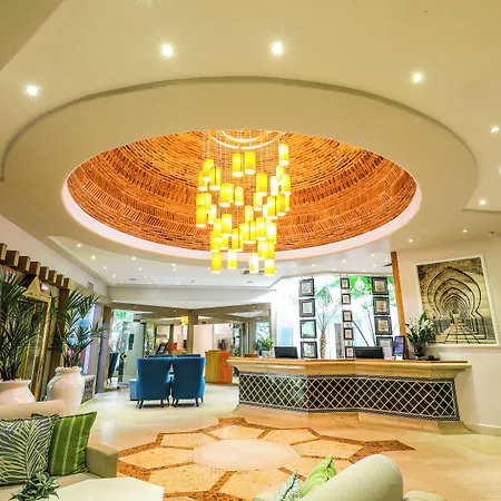 Four Seasons Country Club Курортный комплекс
