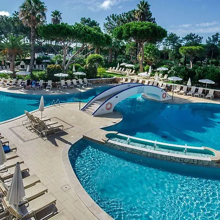 Four Seasons Country Club 4* Кинта-до-Лаго
