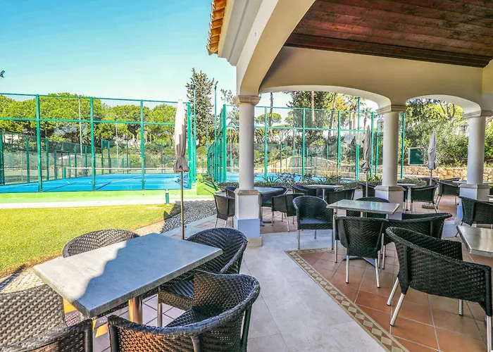 Four Seasons Country Club Resort
