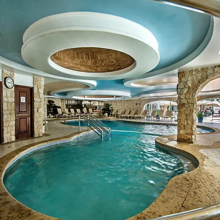 Resort Four Seasons Country Club